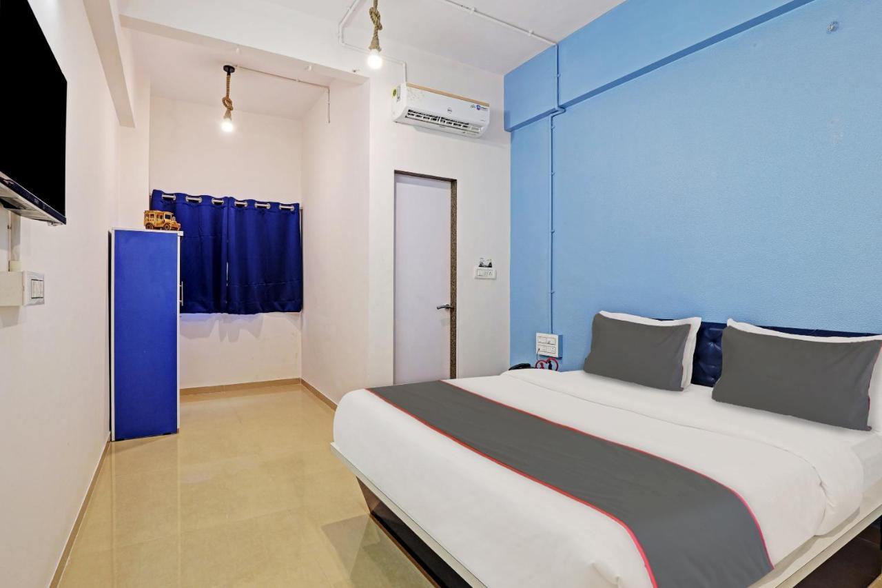 Hotel Solitaire, Best Luxurious Hotel Ac Rooms In Сурат Экстерьер фото
