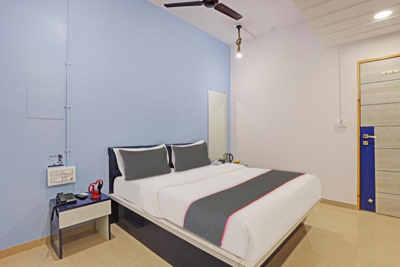 Hotel Solitaire, Best Luxurious Hotel Ac Rooms In Сурат Экстерьер фото