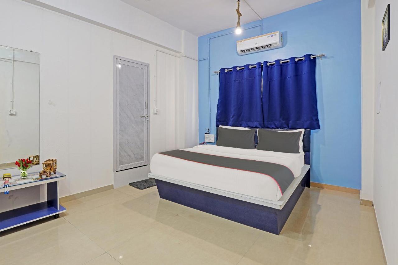Hotel Solitaire, Best Luxurious Hotel Ac Rooms In Сурат Экстерьер фото